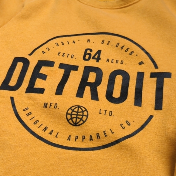 * SOLD * Yellow Detroit Sweatshirt, Boys Size M - Picture 2 of 8